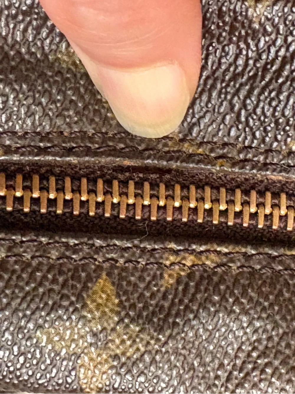 Authentic Louis Vuitton Compiegne 28 Monogram Canvas Brown clutch